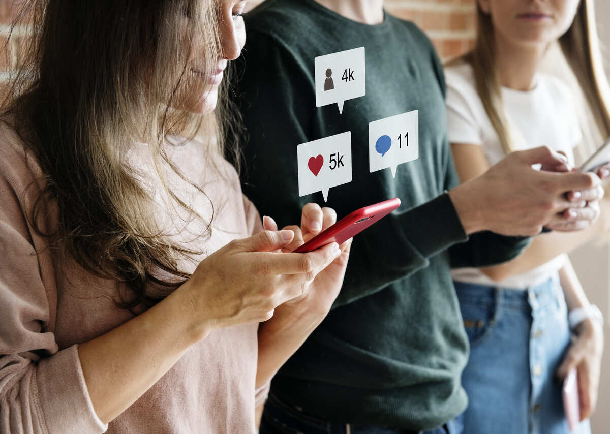 Réseaux sociaux linkedin ressources humaines influenceurs